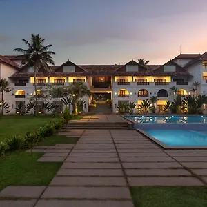 Estuary Sarovar Premiere Island 5* Poovar